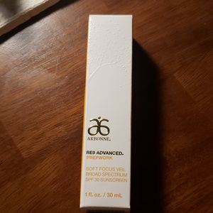 Arbonne soft focus veil sunscreen